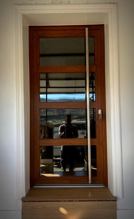 Puerta de entrada en Grado.