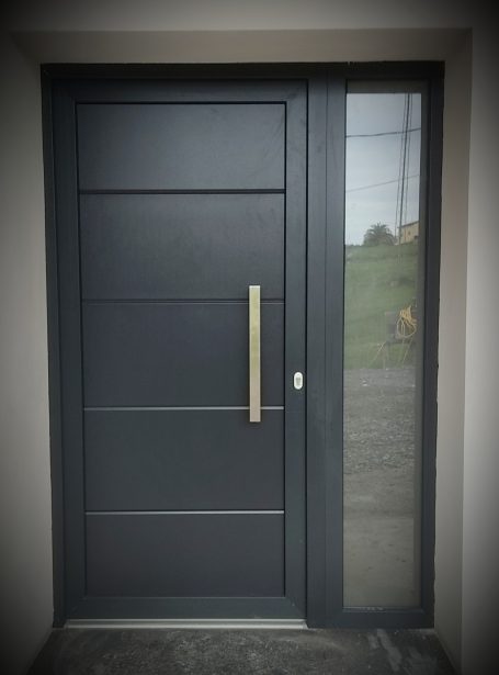 Puerta de entrada en Soto del Barco.